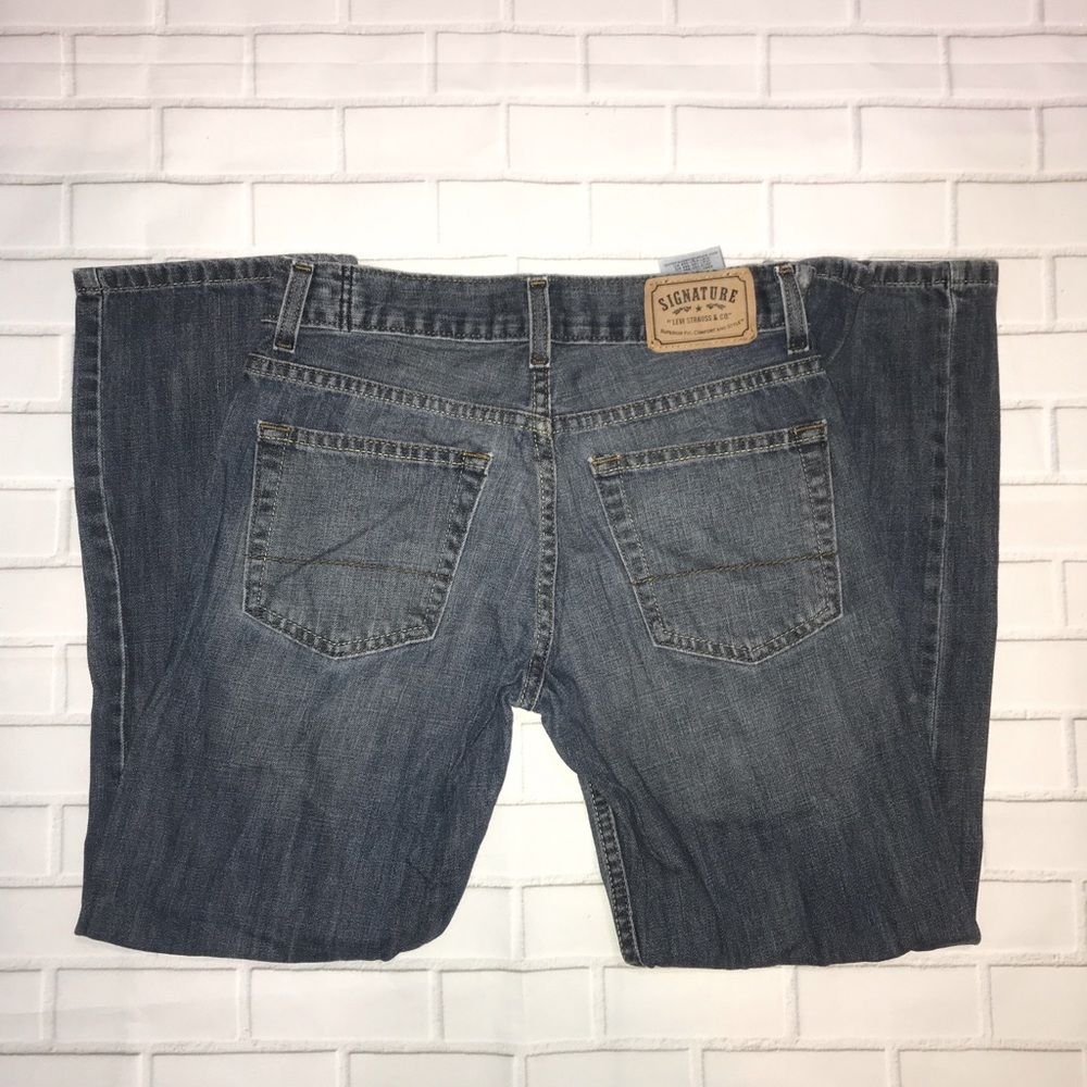 Signature by Levi & Strauss relax fit size 12
